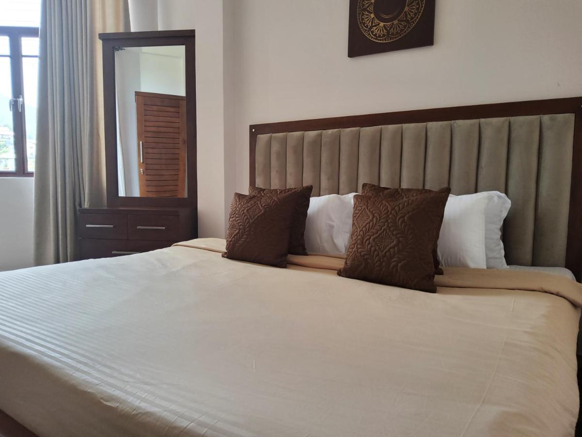 Royal Apartments نوفارا إيلِيا المظهر الخارجي الصورة